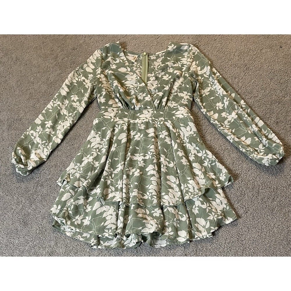 DOKOTOO Tired Floral Mini Dress Sz M Belted Sage White Long Sleeve Boho Chic - Picture 5 of 15